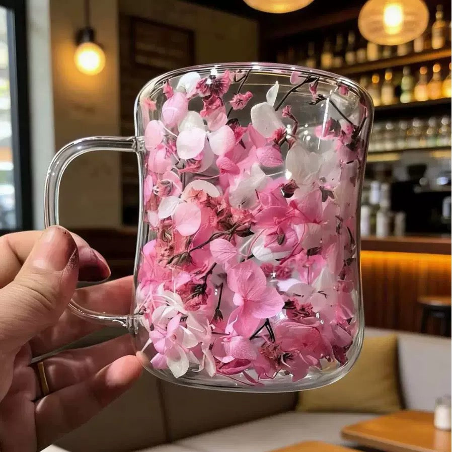 200ml High Borosilicate Double-Wall Heat-Resistant Insulated Glass Mug - Hourglass-Shape Slim Profile Floral Tea Cup with Genuine Preserved Flower Layer for Tea Lovers, Glassware Drinkware, Dining