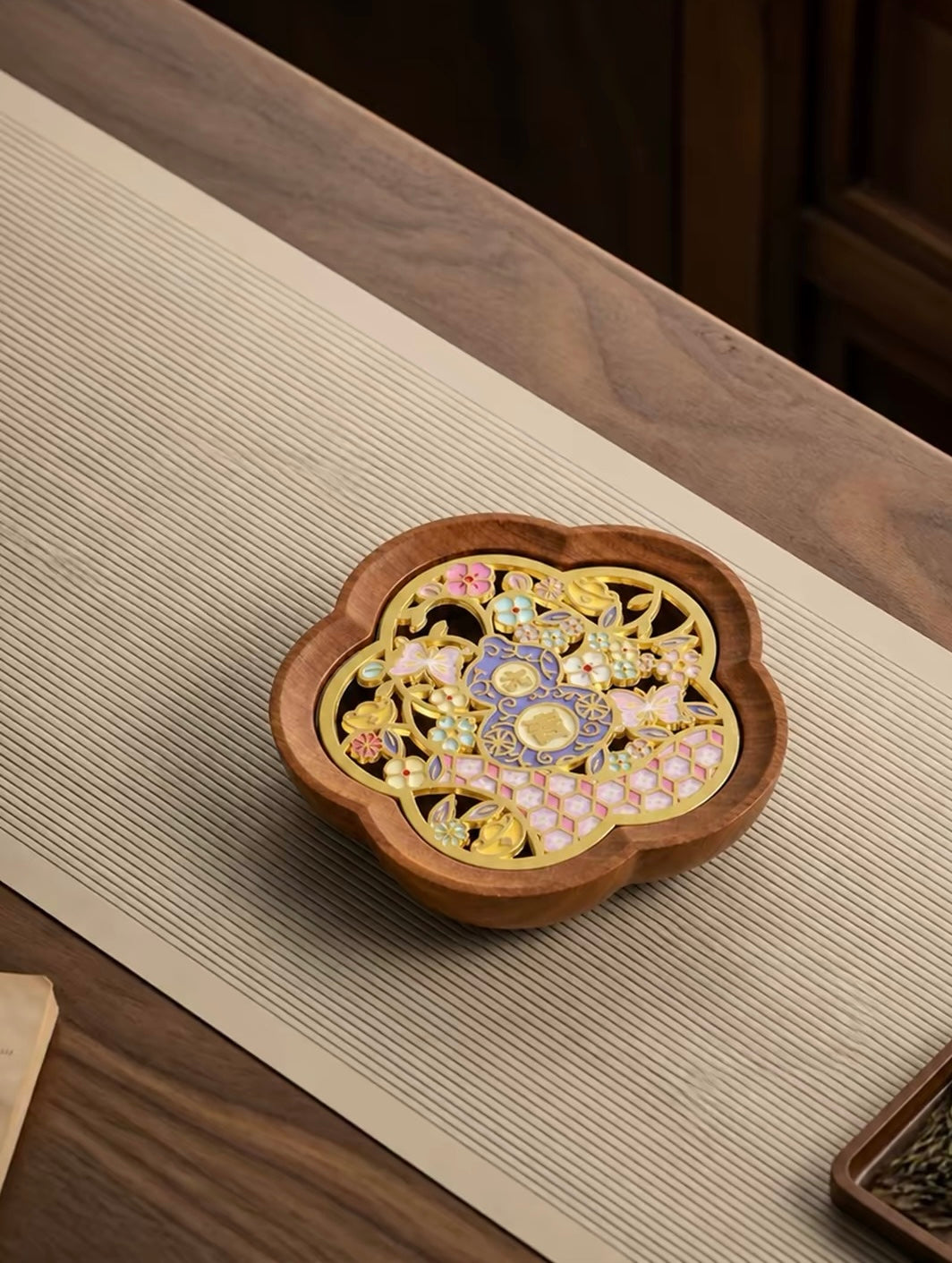 Daji Begonia Teapot Holder Tray | Walnut Wood Enamel Water-Storing Base | Yixing Pot Tray & Cup Mat | High-End Dry Tea Table